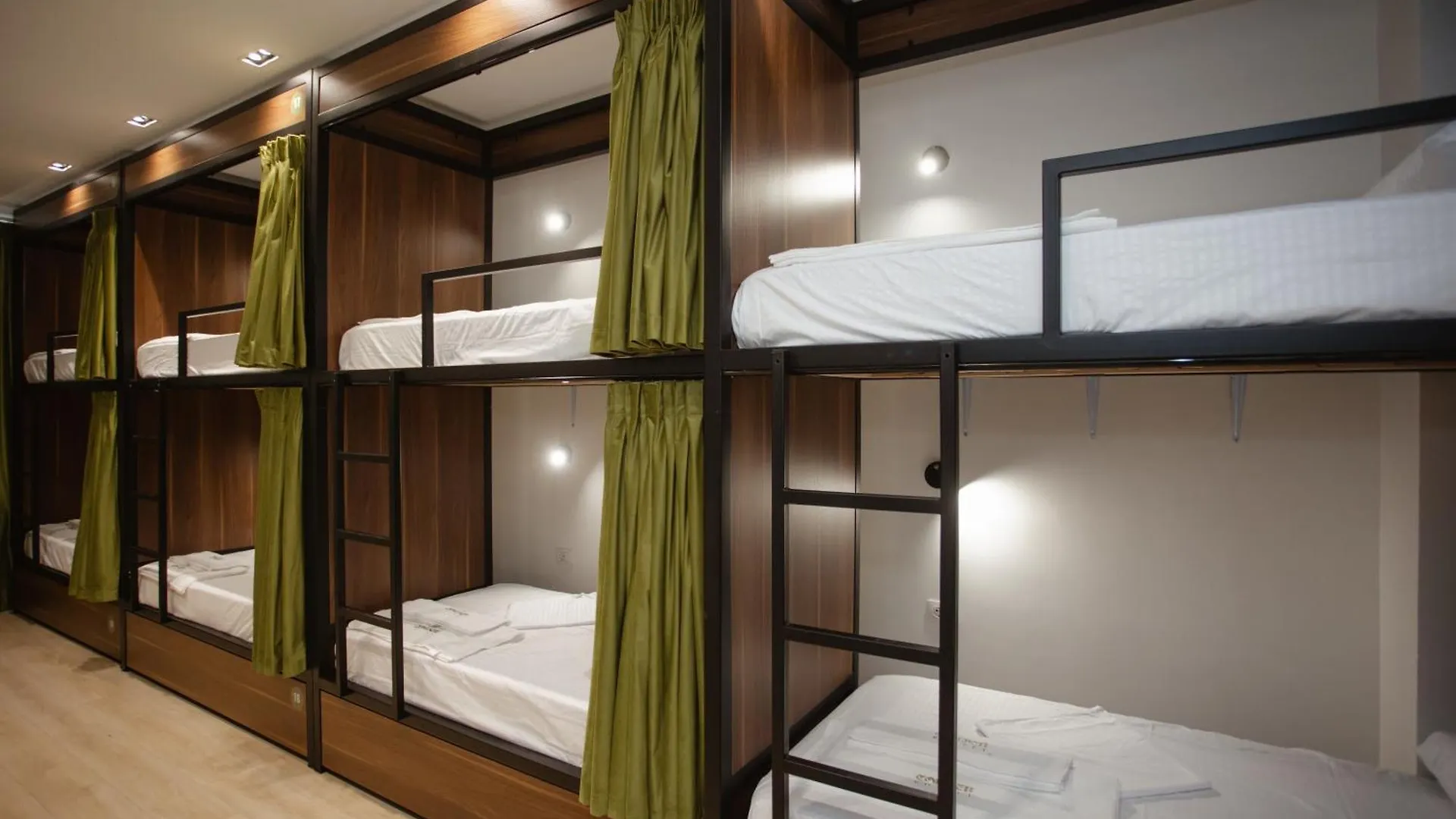 Corner Hostel شكودر 0*,  ألبانيا