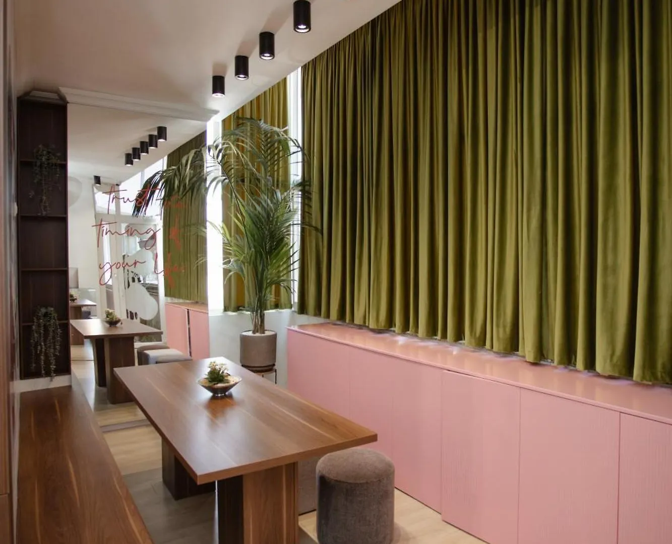 Corner Hostel شكودر