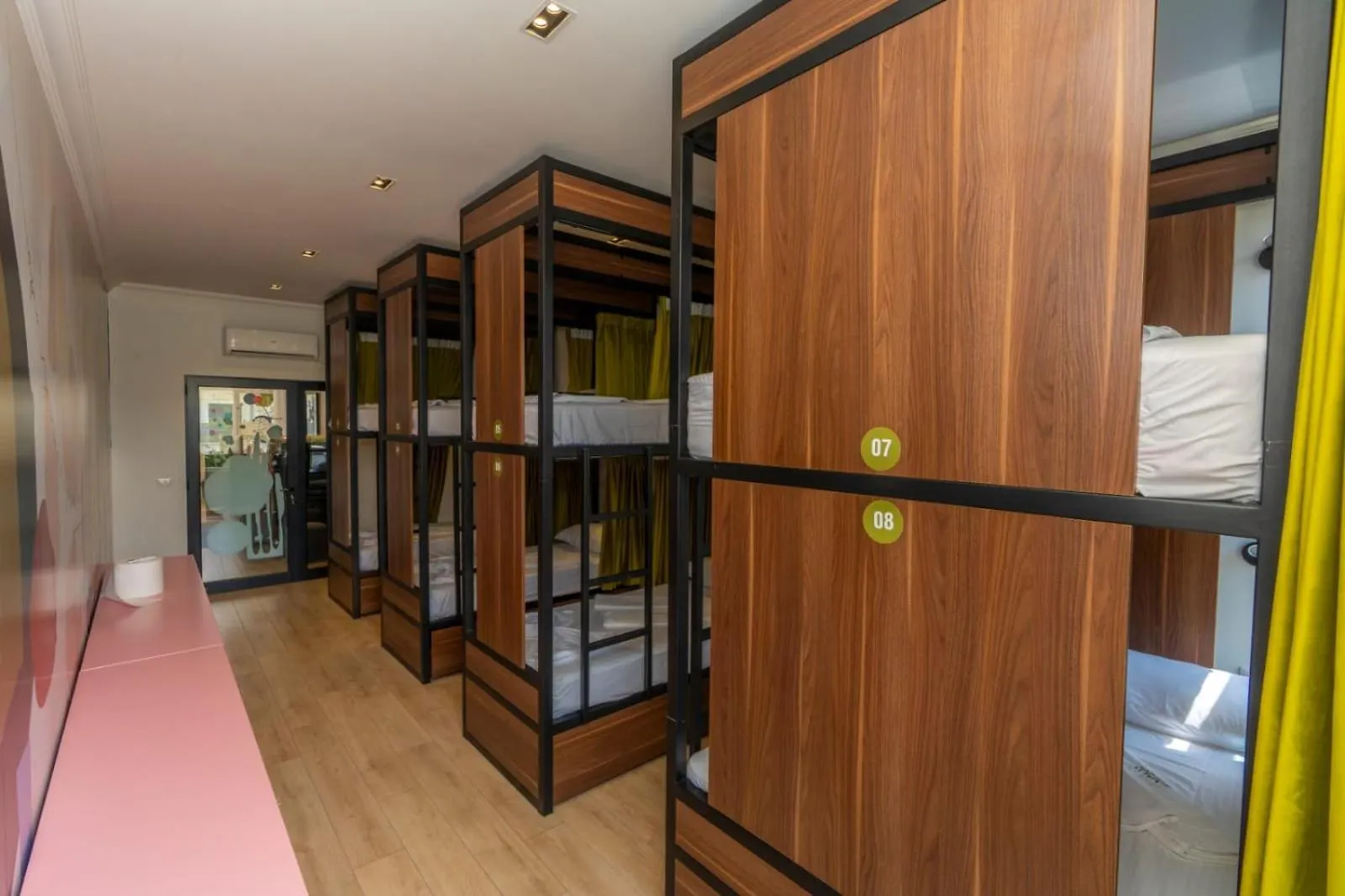 Corner Hostel شكودر